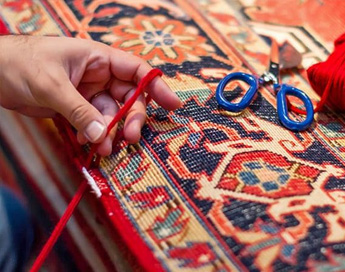 خدمات تخصصی و حرفه ای رفوی فرش در قالیشویی شهرک غرب 